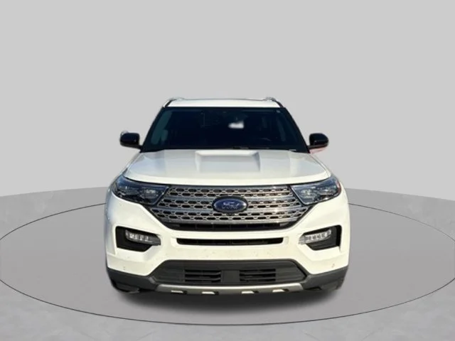 Used 2022 White Ford Limited image 3