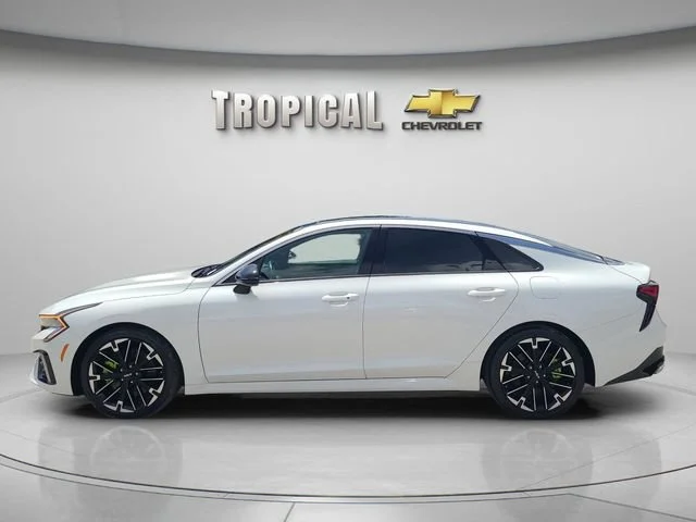 Used 2025  Kia GT image 2