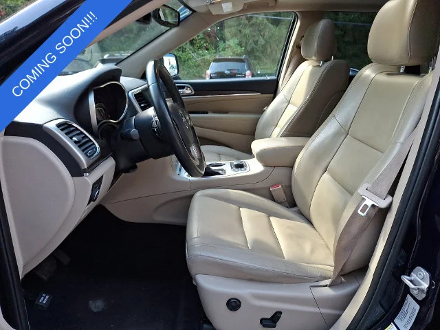 Used 2017 Blue Jeep Limited image 14