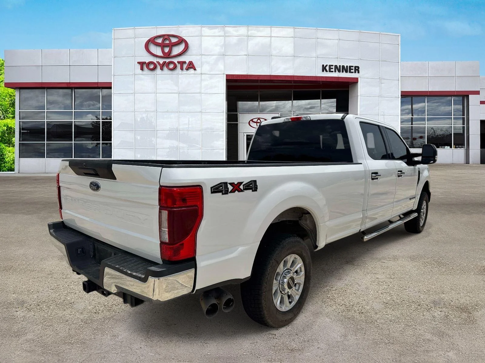 Used 2021 Oxford White Ford XLT image 7