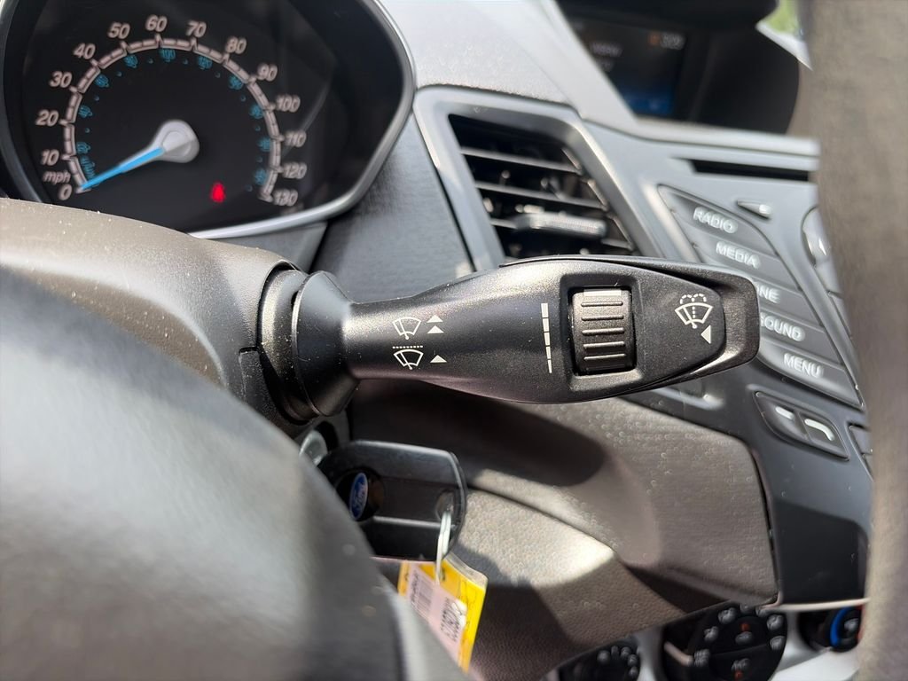 Used 2018 Silver Ford SE image 32