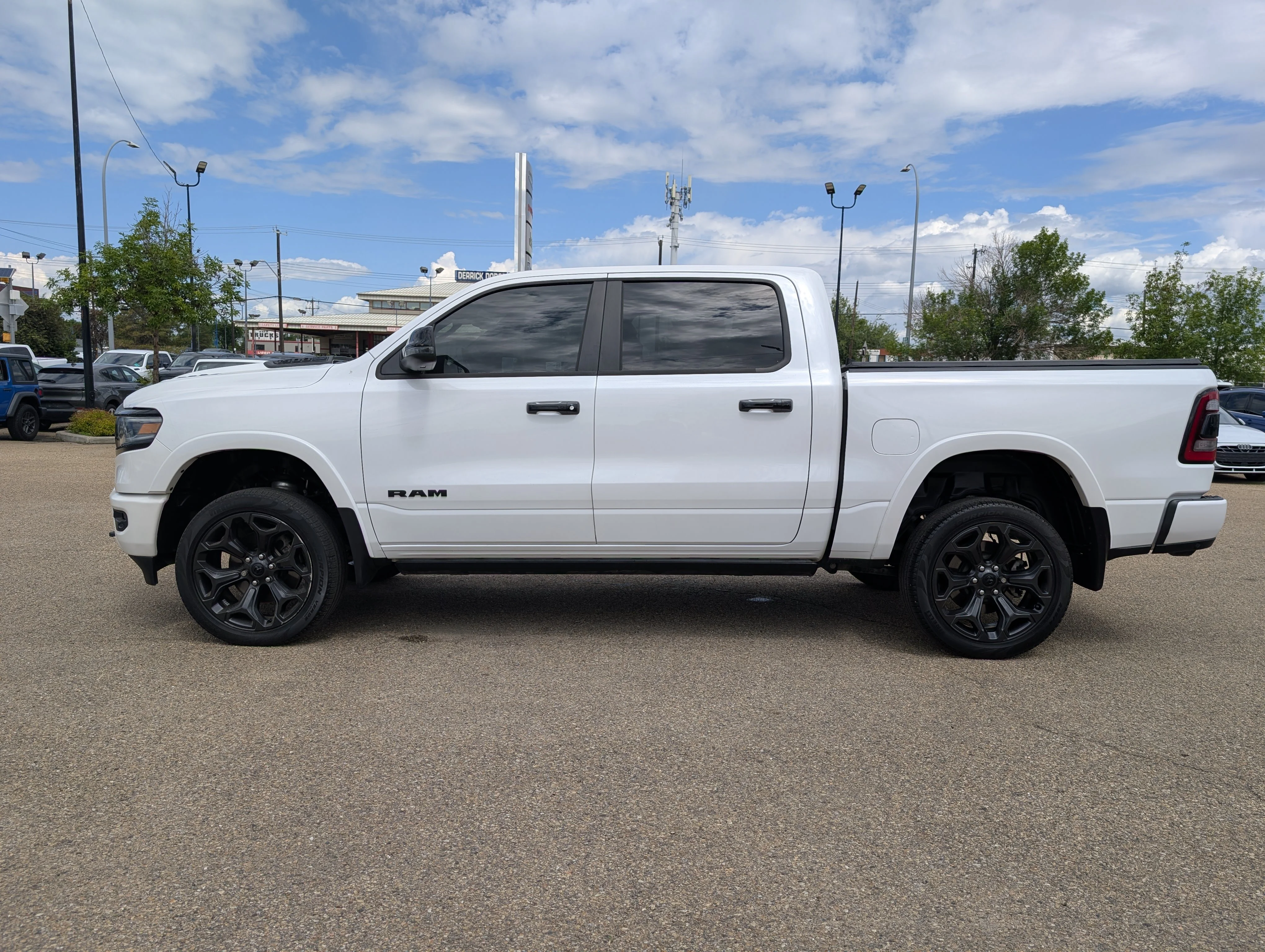 Used 2024 Ivory Tri-Coat Pearl Ram Limited image 3