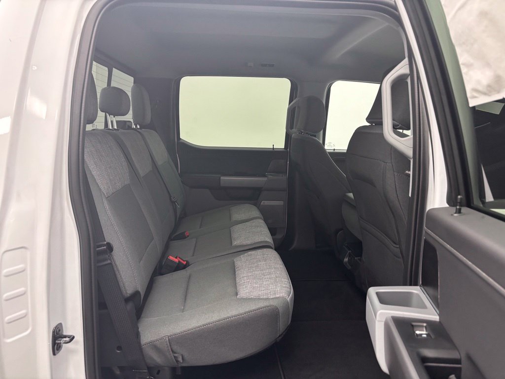 New 2026 White Ford XLT image 40