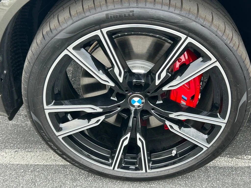 2026 BMW X5 M60i - Photo 9