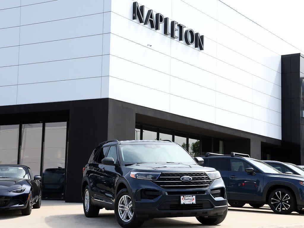 2023 Ford Explorer XLT 4WD's photo