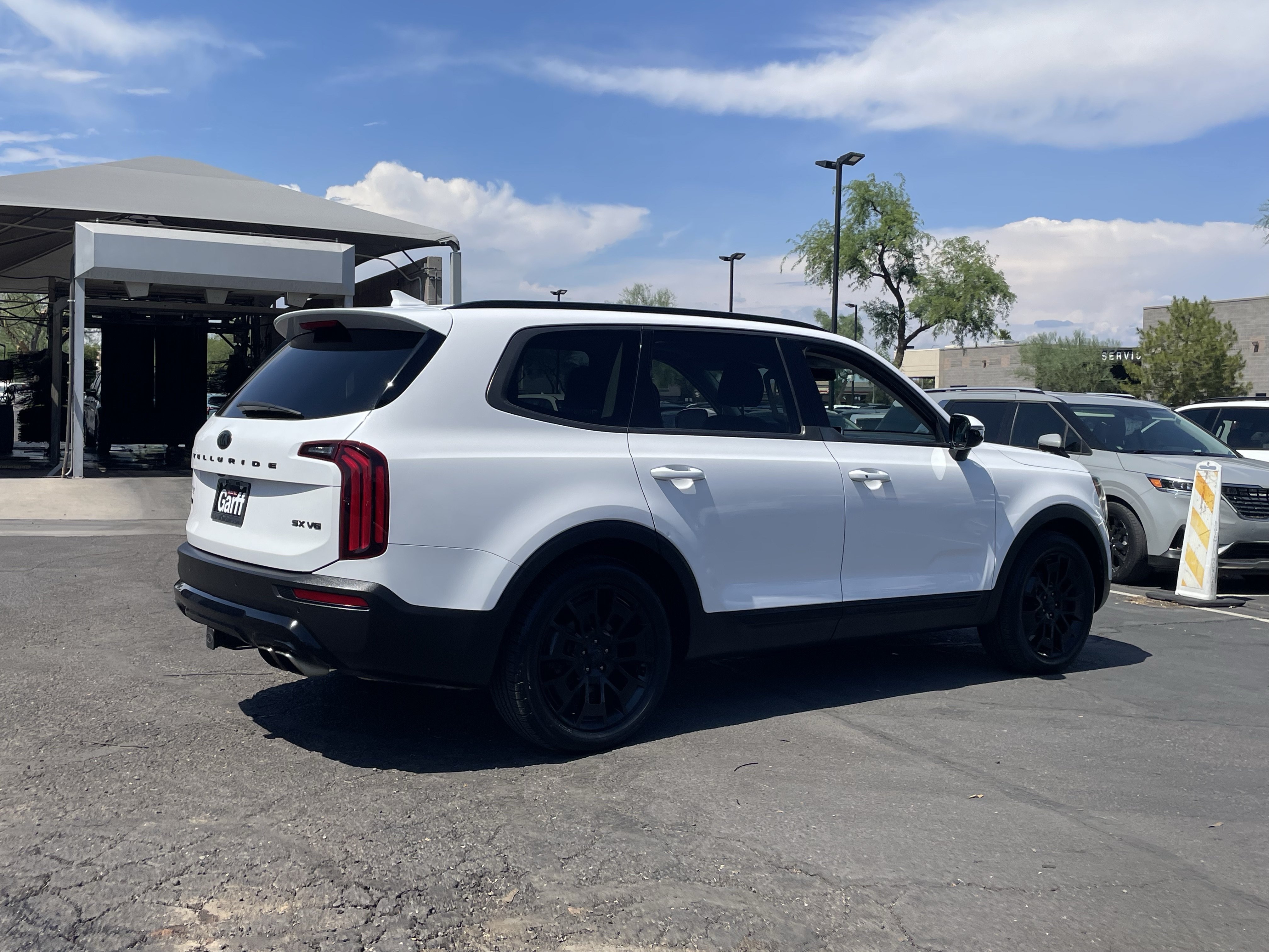 Used 2021 Glacial White Pearl Kia SX image 3