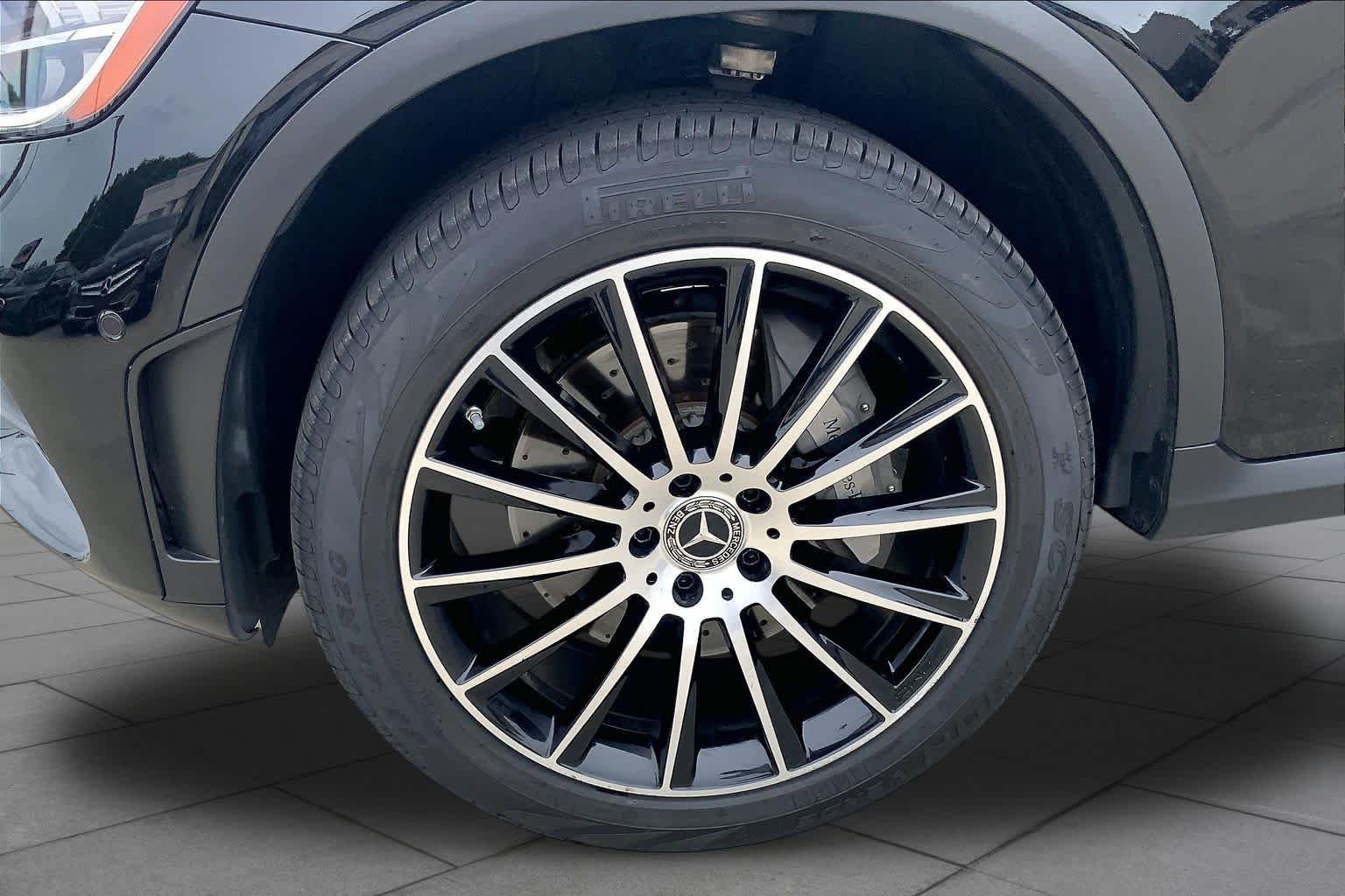 Certified Used 2022 Obsidian Black Metallic Mercedes-Benz GLC 300 image 9