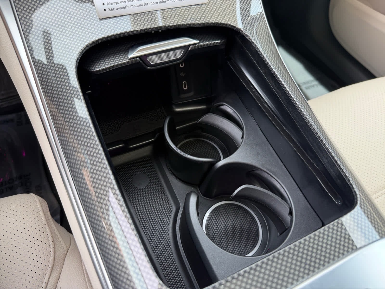 New 2026 Graphite Grey Metallic Mercedes-Benz GLC 300 image 21