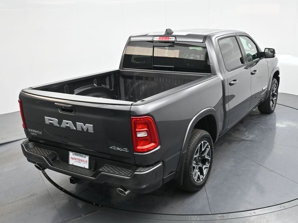 New 2026 Granite Crystal Metallic Clear-Coat Exterior Paint RAM Laramie image 28