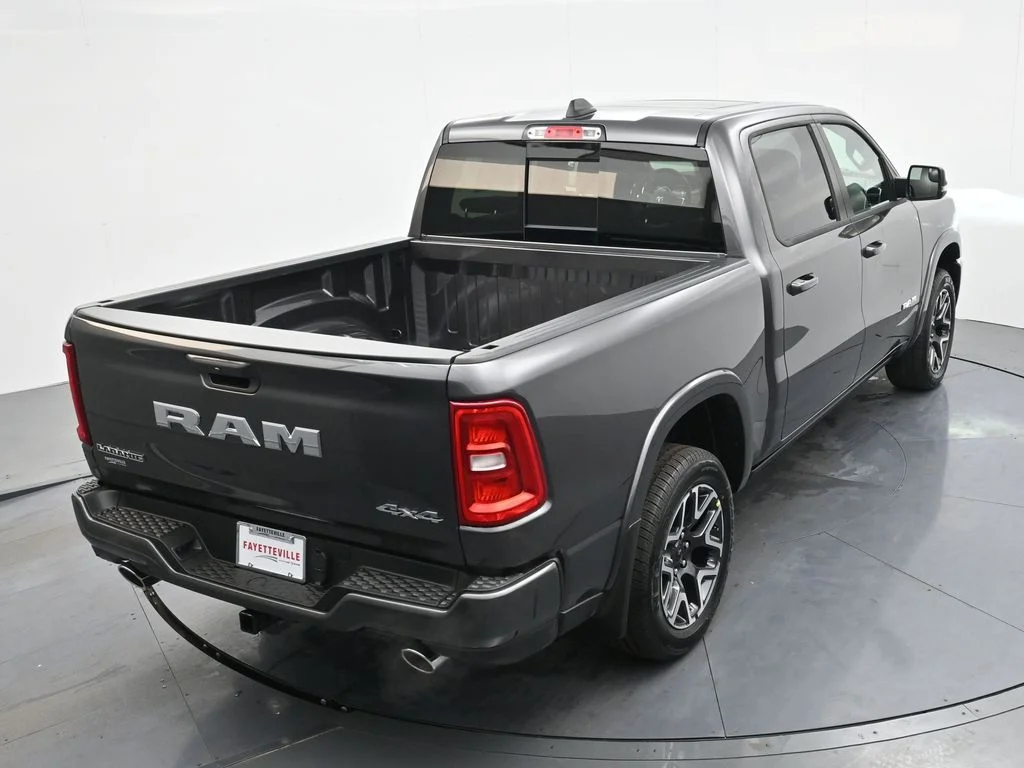 New 2026 Granite Crystal Metallic Clear-Coat Exterior Paint RAM Laramie image 28
