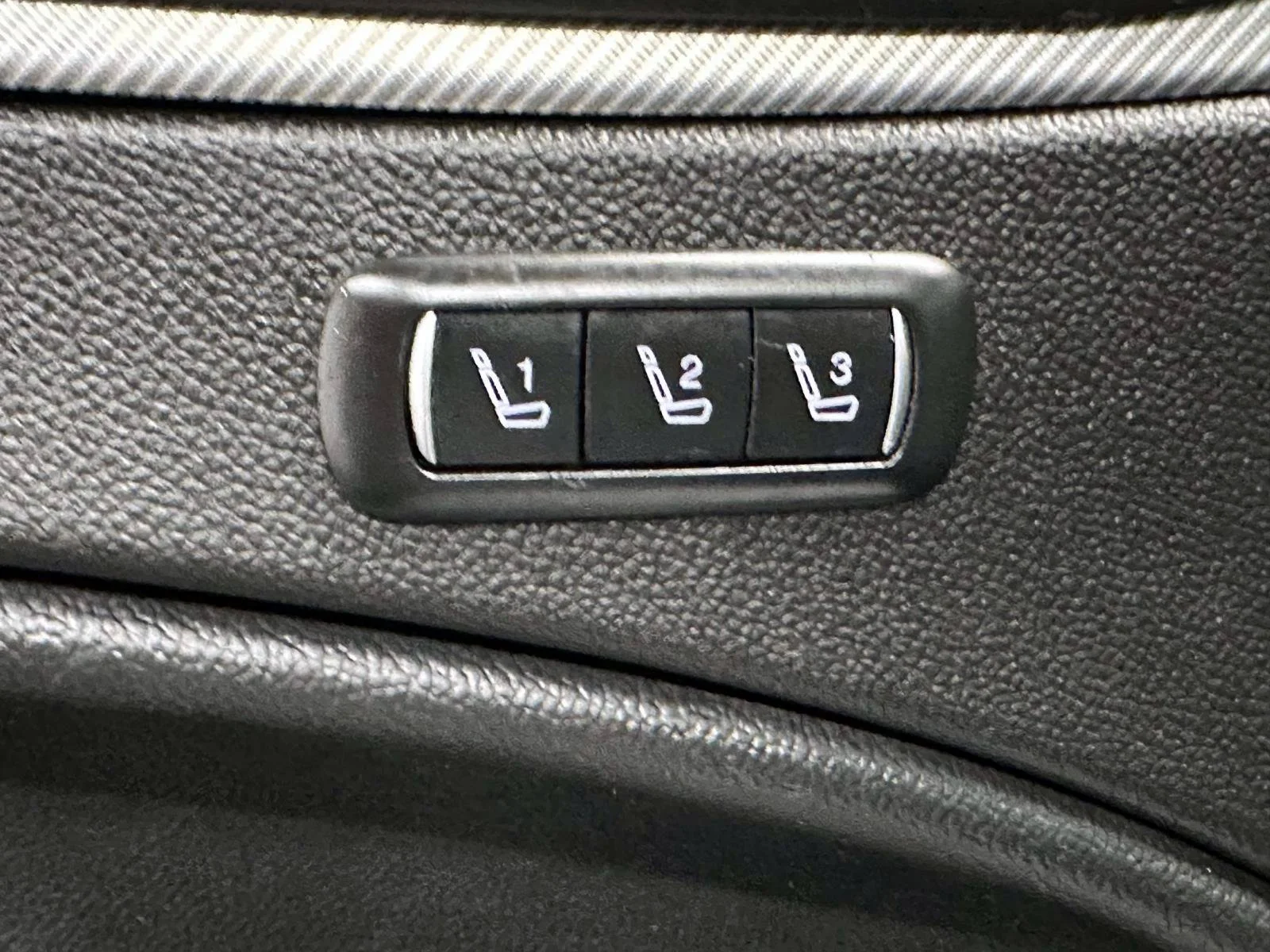 Used 2022 Alfa White Alfa Romeo Veloce image 19