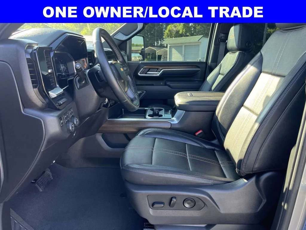 Used 2025 Sterling Gray Metallic Chevrolet High Country image 14
