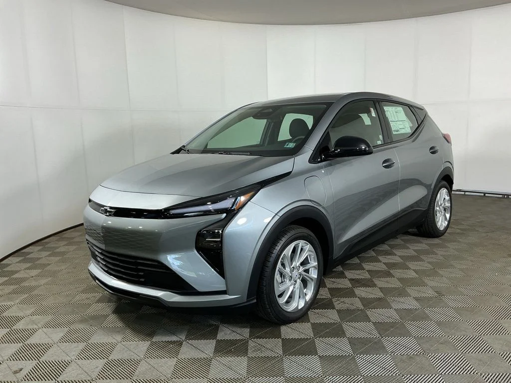 New 2027 Gray Chevrolet LT image 3