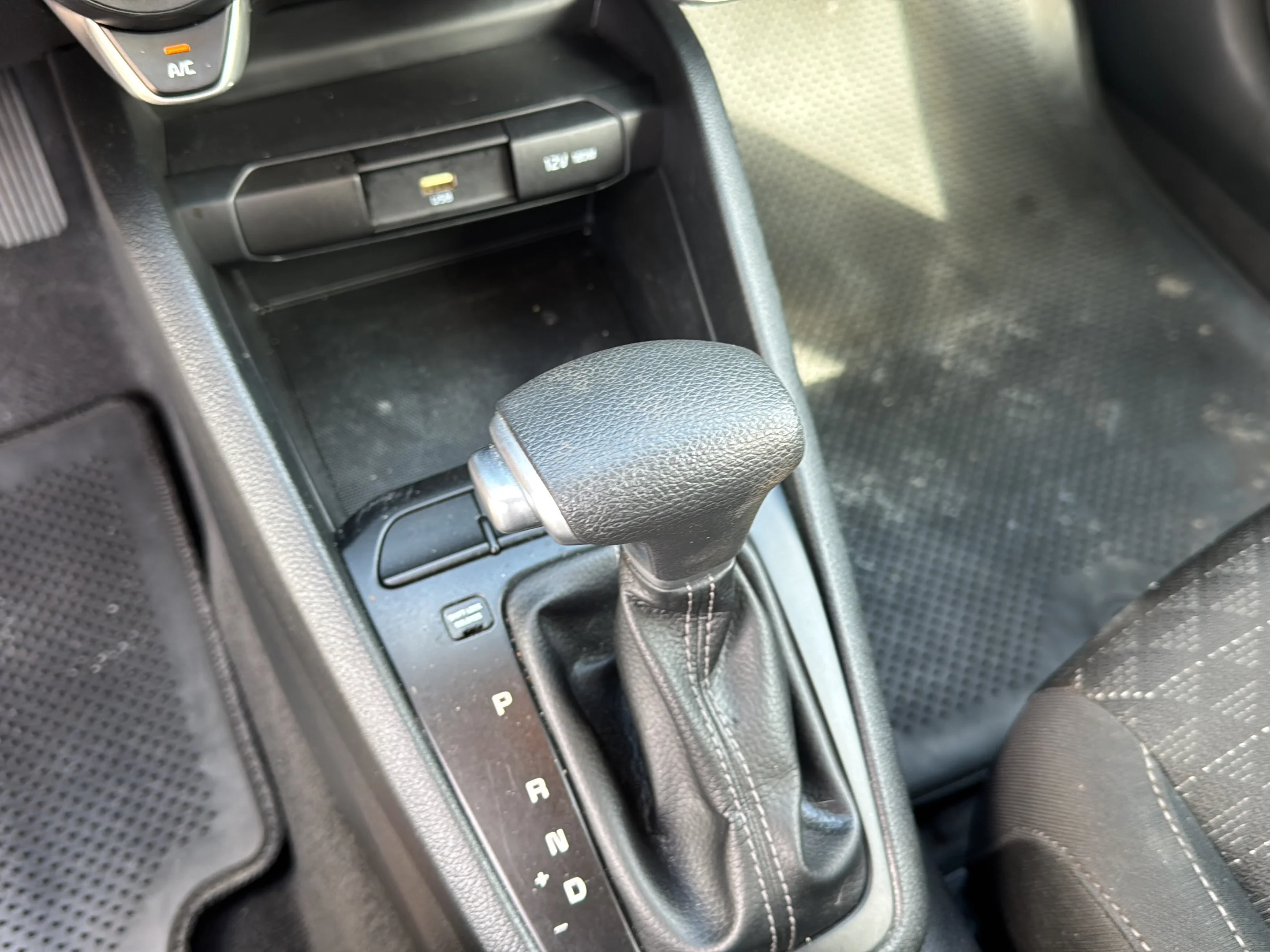 Used 2023 Aurora Black Kia S image 23