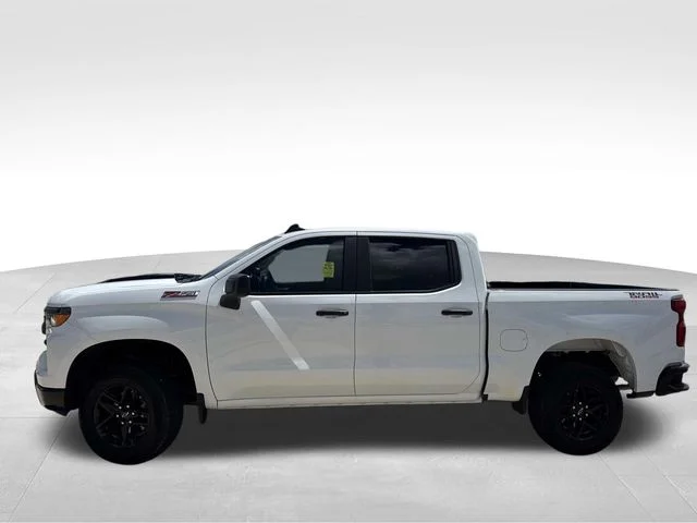Used 2025 White Chevrolet Custom Trail Boss image 13
