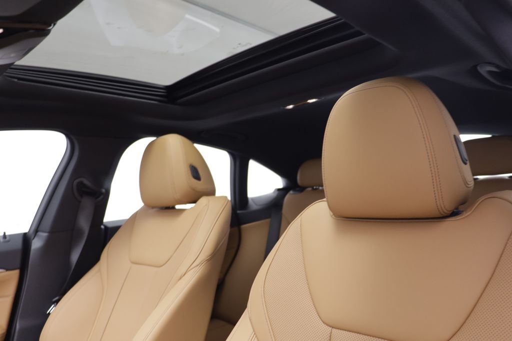 New 2026 Black Sapphire Metallic BMW xDrive40 image 14
