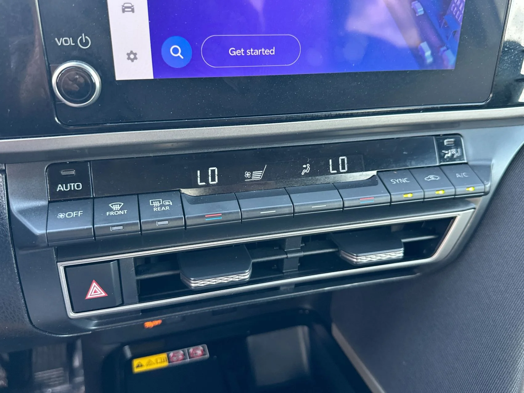 Used 2025 Ice Toyota LE image 18