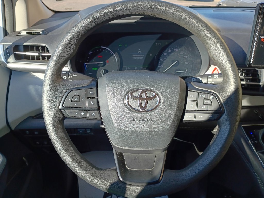 Used 2025 White Toyota LE image 26