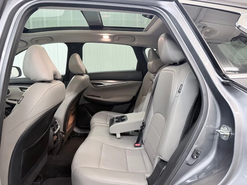 Used 2023 Gray INFINITI LUXE image 29