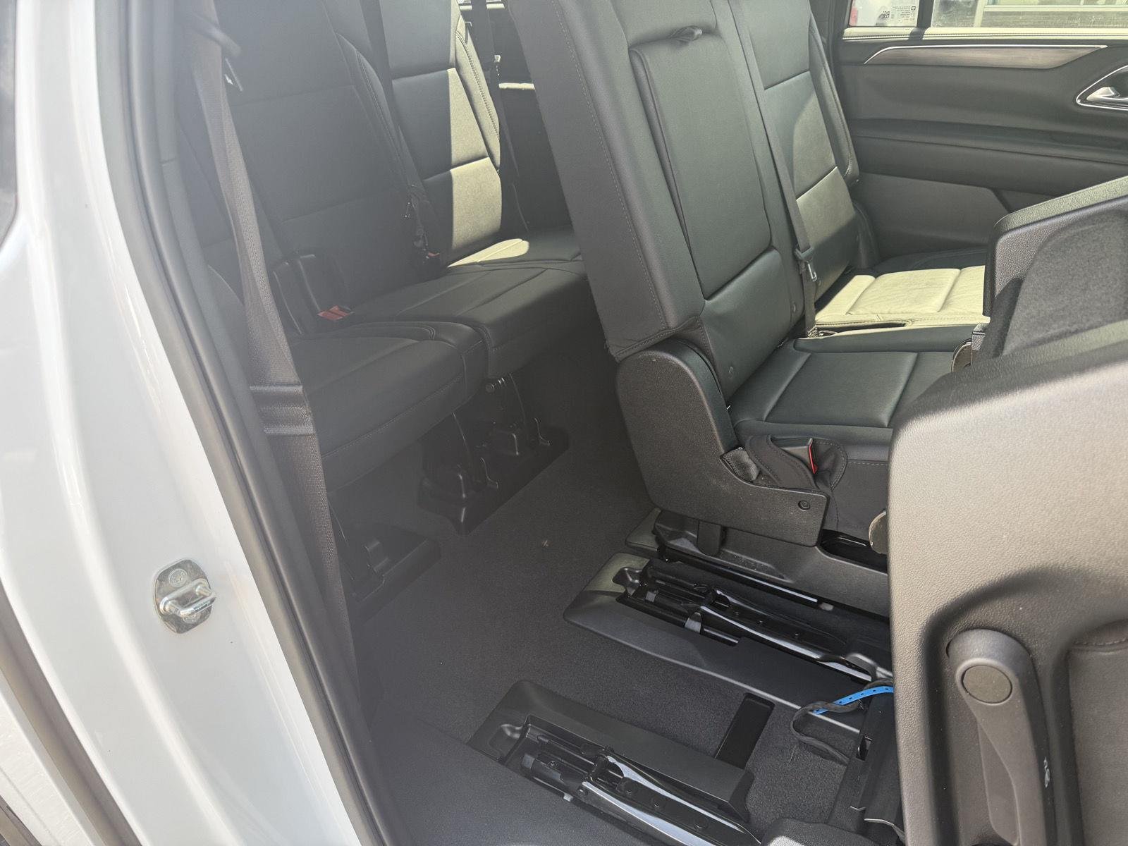 Used 2022 SUMMIT WHITE Chevrolet LT image 24