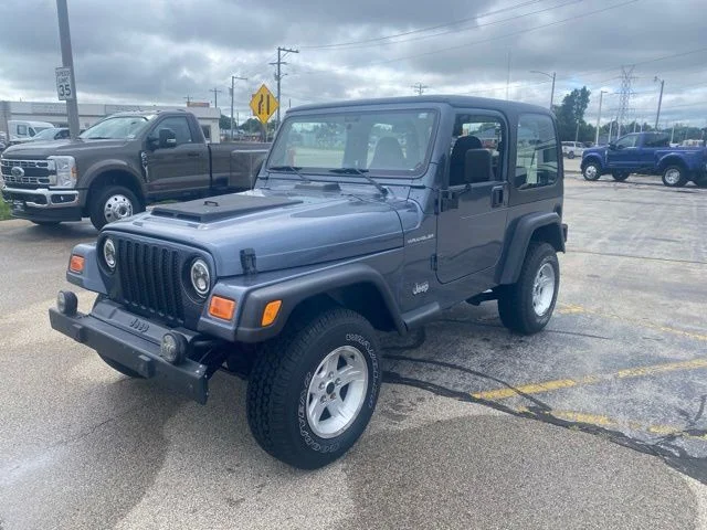 Used 2002 Blue Jeep SE image 1