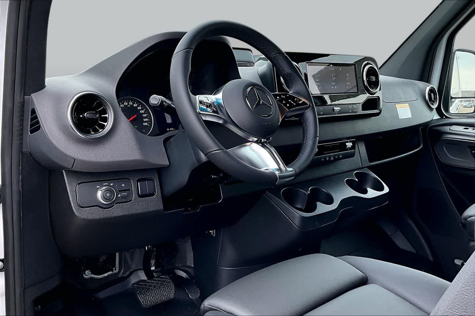 2026 Mercedes-Benz Sprinter Cargo Van Base - Photo 10