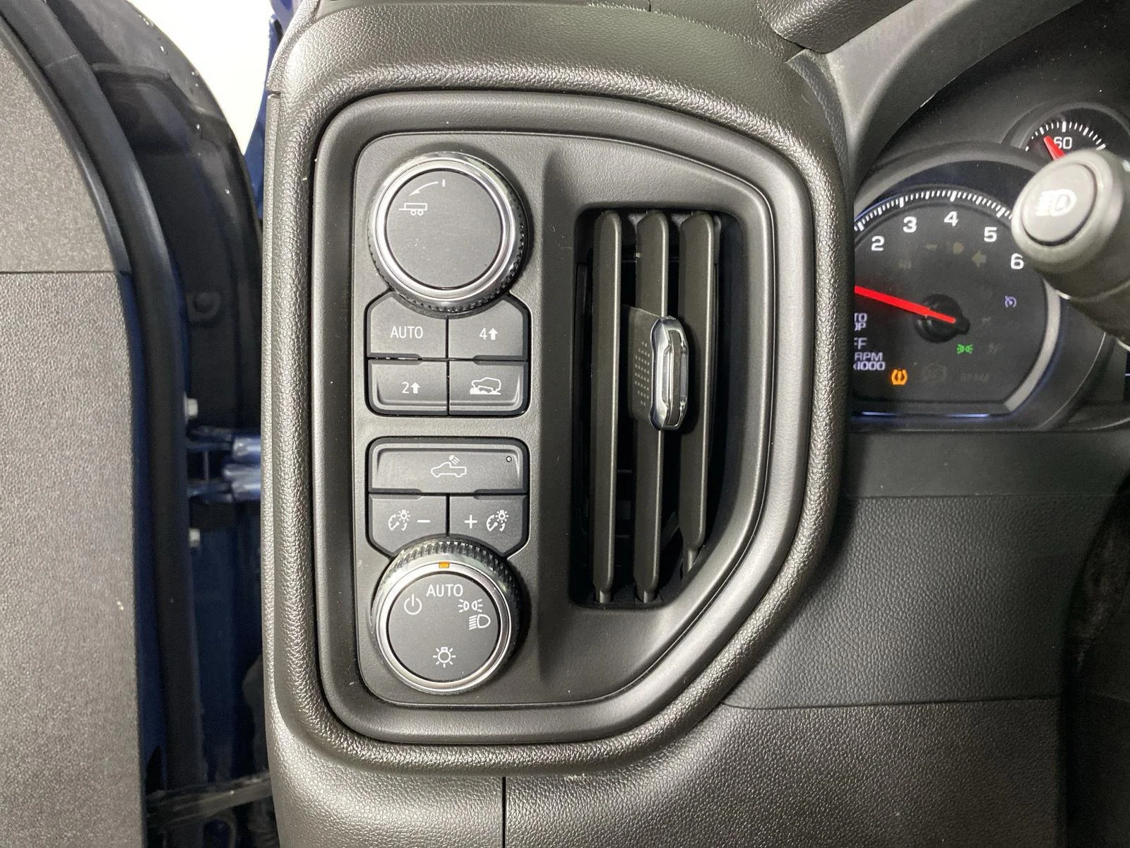 Used 2024 Downpour Metallic GMC Pro image 23
