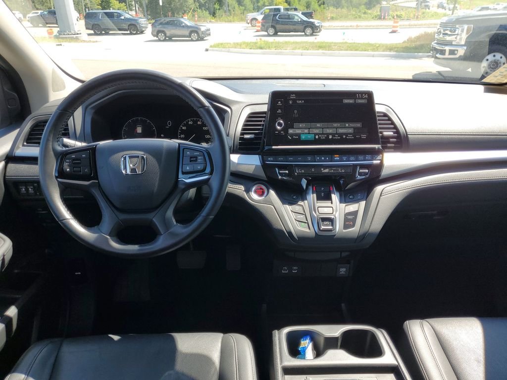 2025 Honda Odyssey EX-L - Photo 17