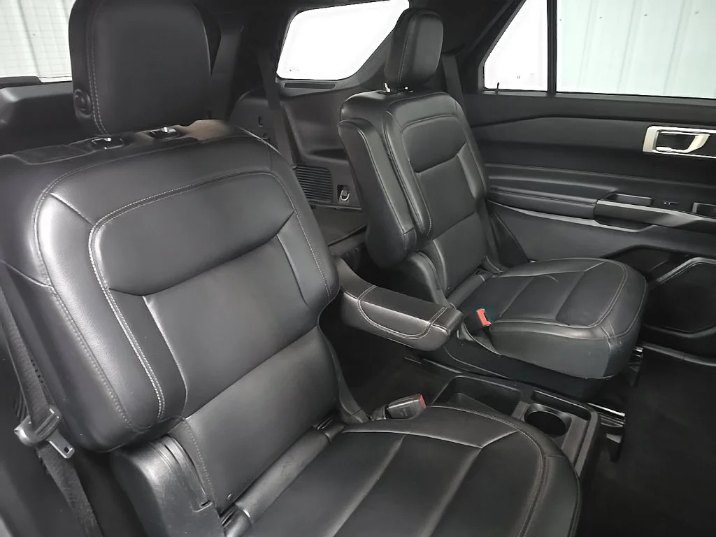 Used 2020 Black Ford XLT image 17
