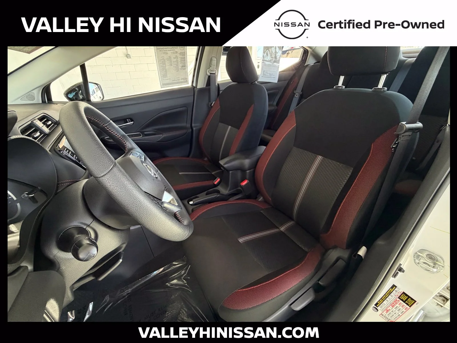 2025 Nissan Versa Sedan SR - Photo 16