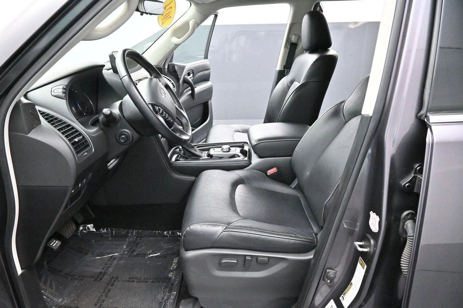 Used 2024 Anthracite Gray INFINITI LUXE image 17