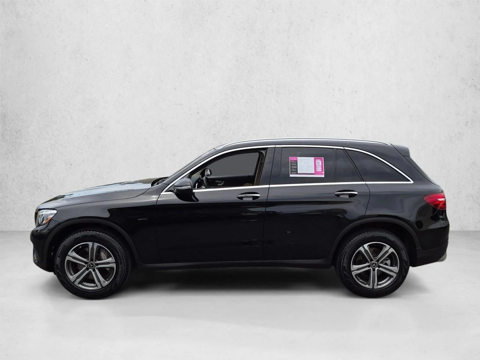 Used 2019 Black Mercedes-Benz GLC 350e image 9