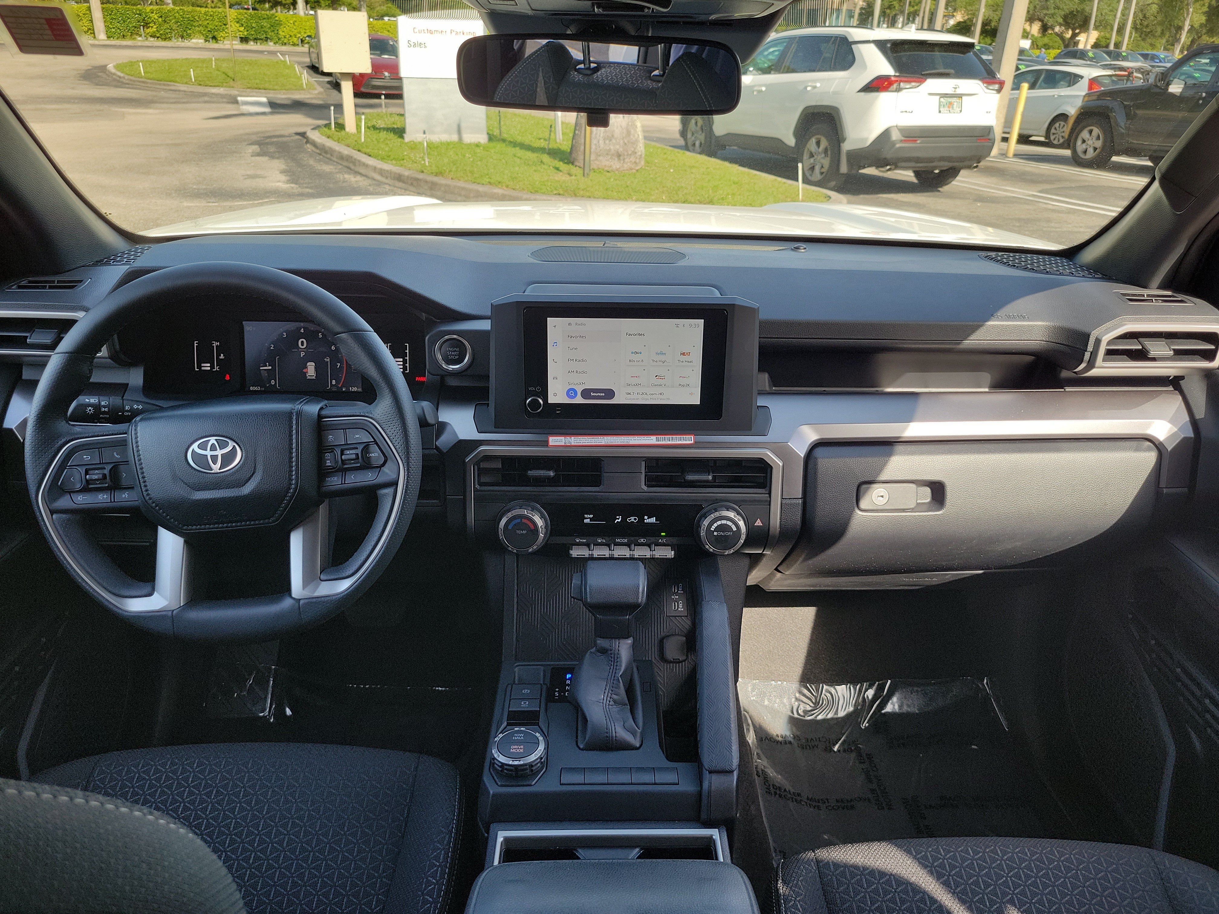 Used 2025 Ice Toyota SR5 image 14