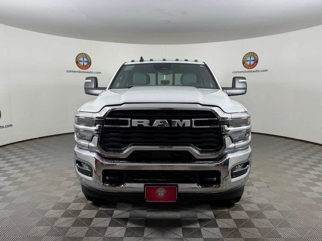 New 2026 Bright White Clear-Coat Exterior Paint RAM Tradesman image 15