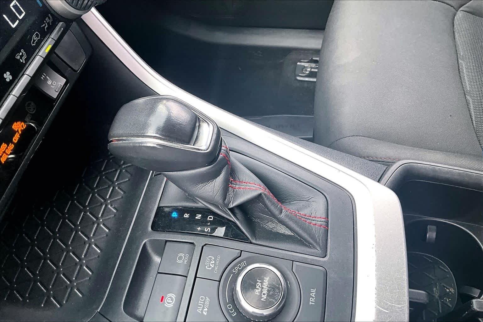 Used 2023 Blueprint Toyota SE image 17