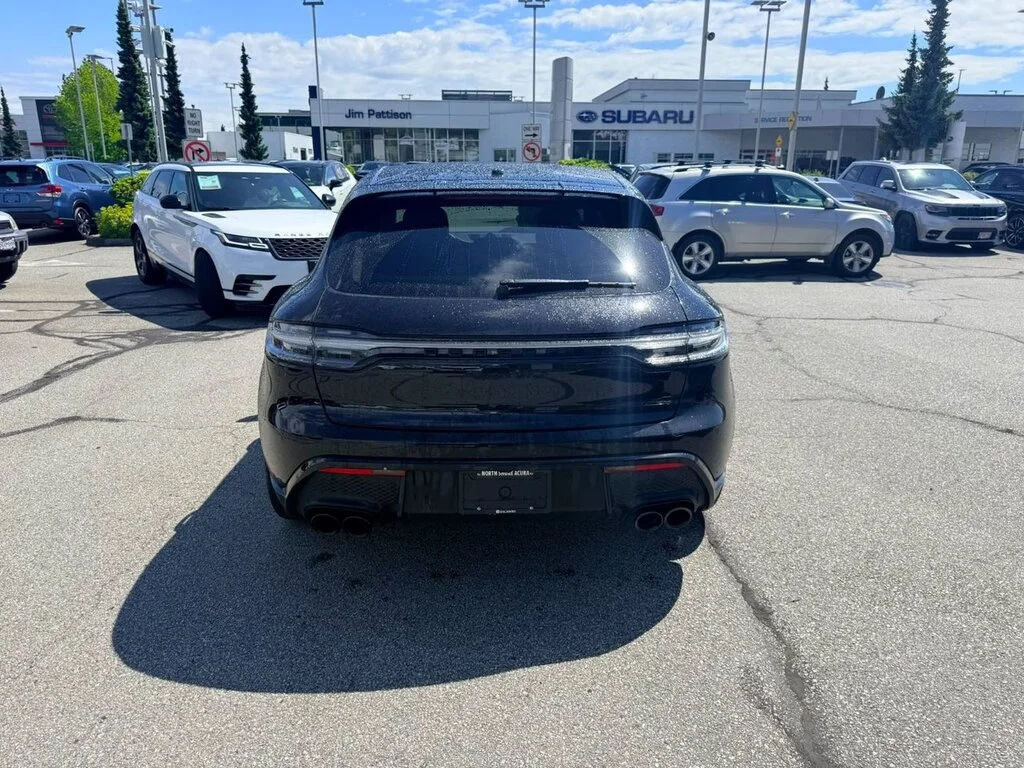 Used 2023  Porsche GTS GTS   Dilawri Certified   Local BC   Clean Tit image 4