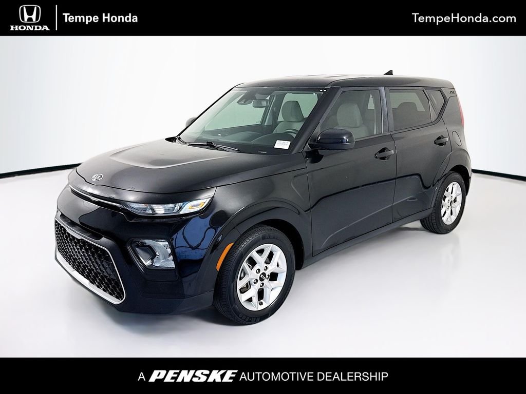 2021 Kia Soul 2.0L S IVT's photo