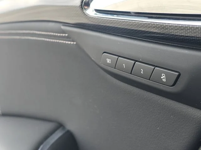 Used 2023 Black Buick Essence image 24