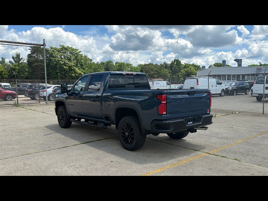 New 2026 Lakeshore Blue Metallic Chevrolet LT image 4