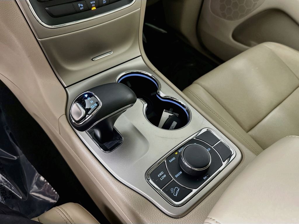 Used 2015 Deep Cherry Red Crystal Jeep Limited image 20
