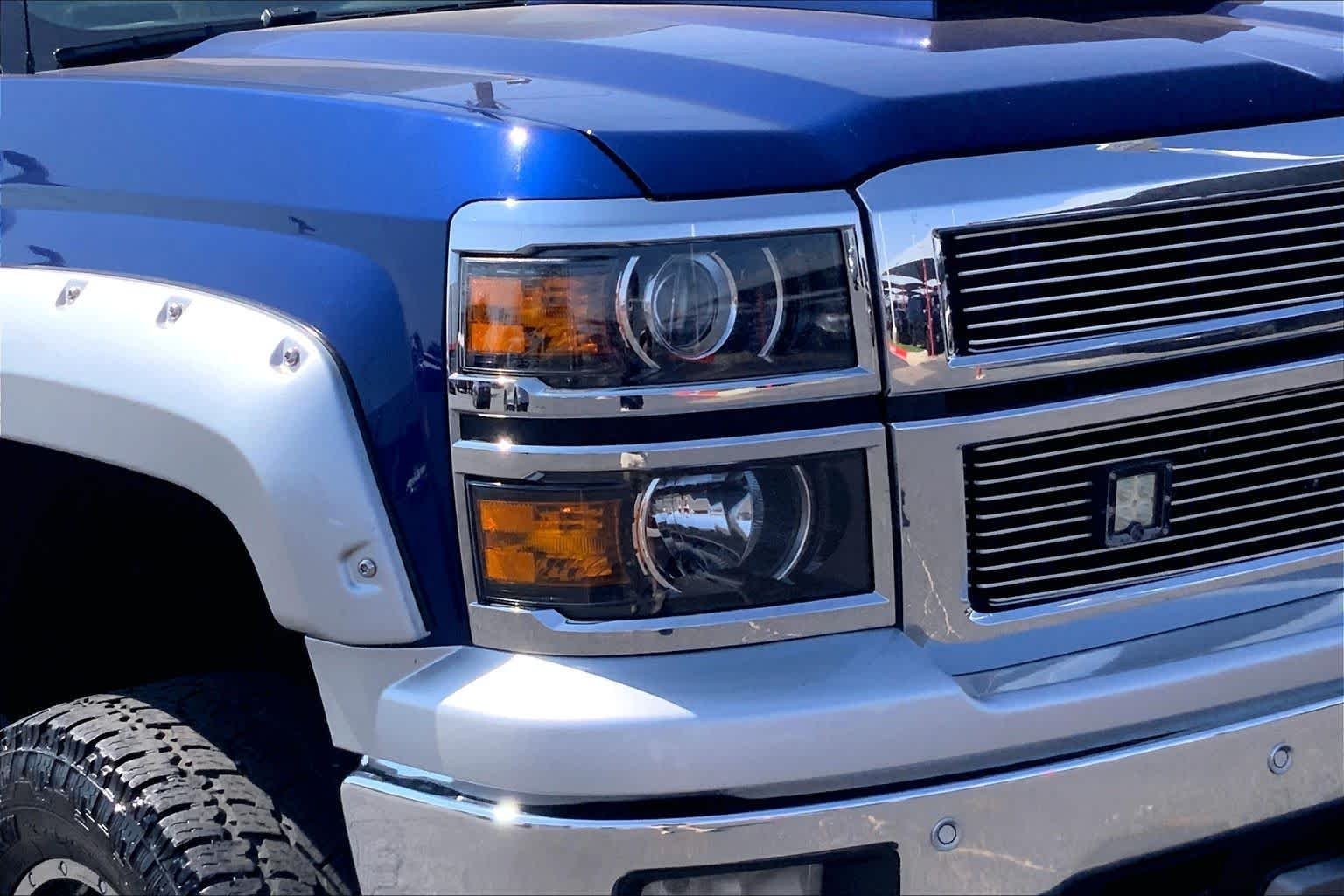 Used 2014 Blue Topaz Metallic Chevrolet LTZ image 28