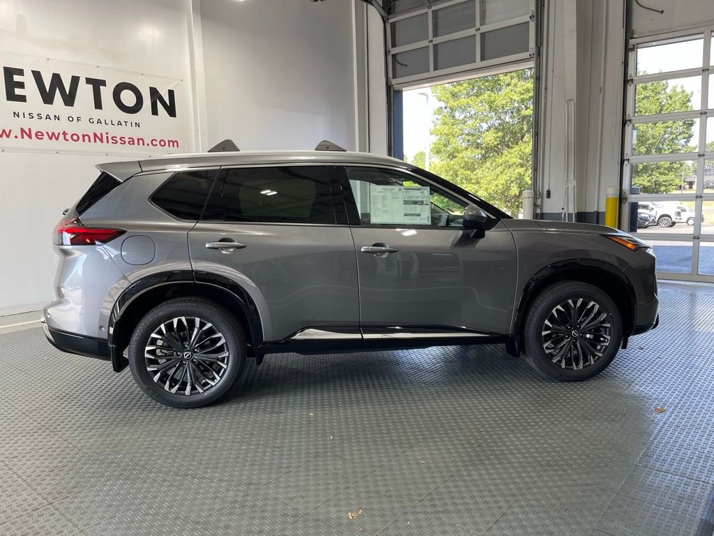 2026 Nissan Rogue Platinum - Photo 8