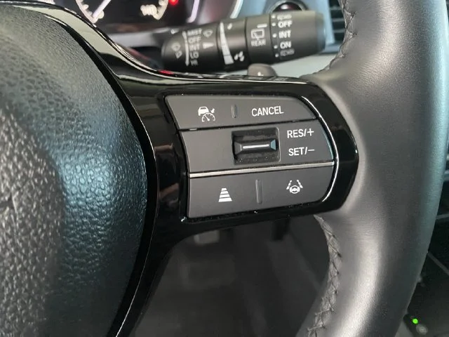 2025 Honda Pilot Touring - Photo 33
