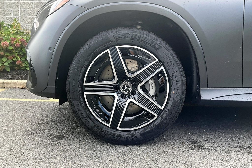New 2027  Mercedes-Benz GLC 300 image 12