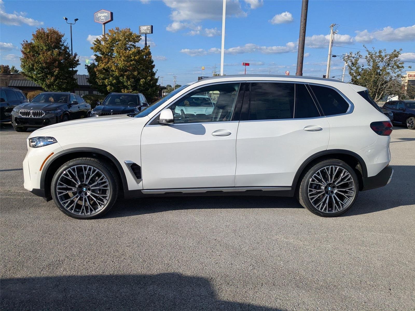 2026 BMW X5 40i - Photo 8