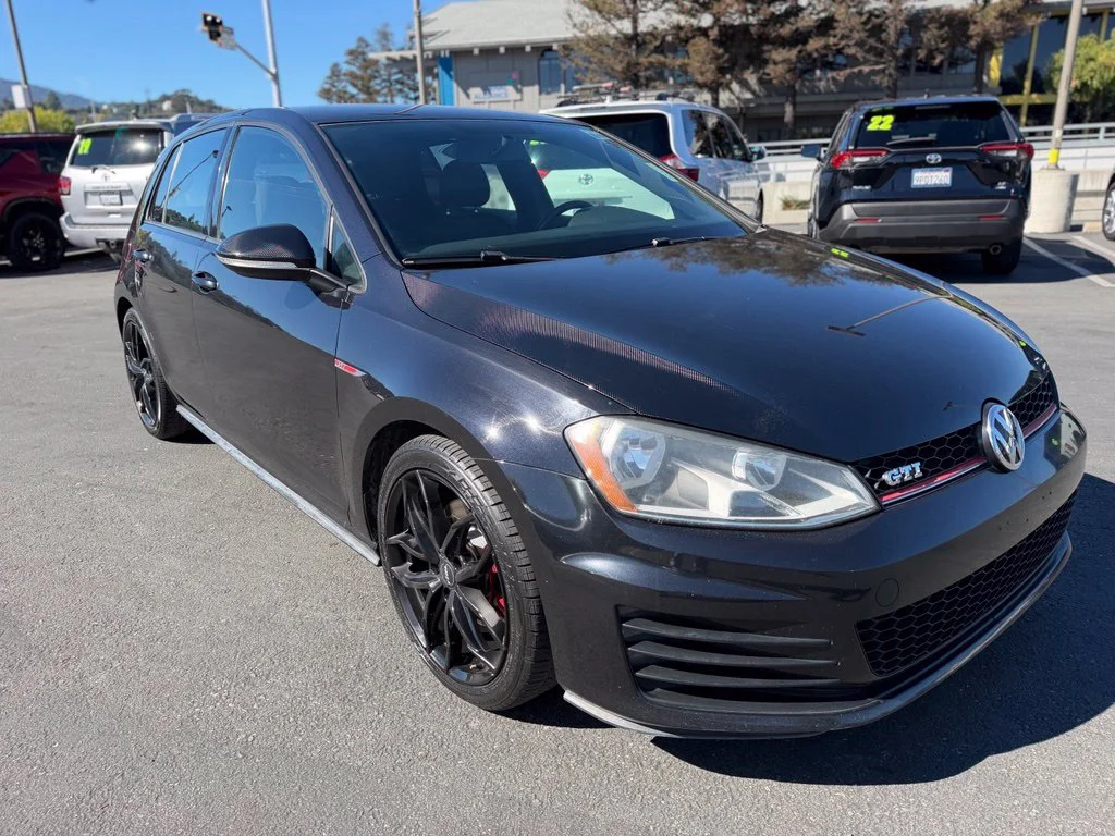 Used 2017 Black Volkswagen S image 7