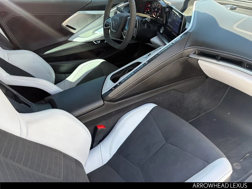 Used 2023 Silver Chevrolet Stingray image 28