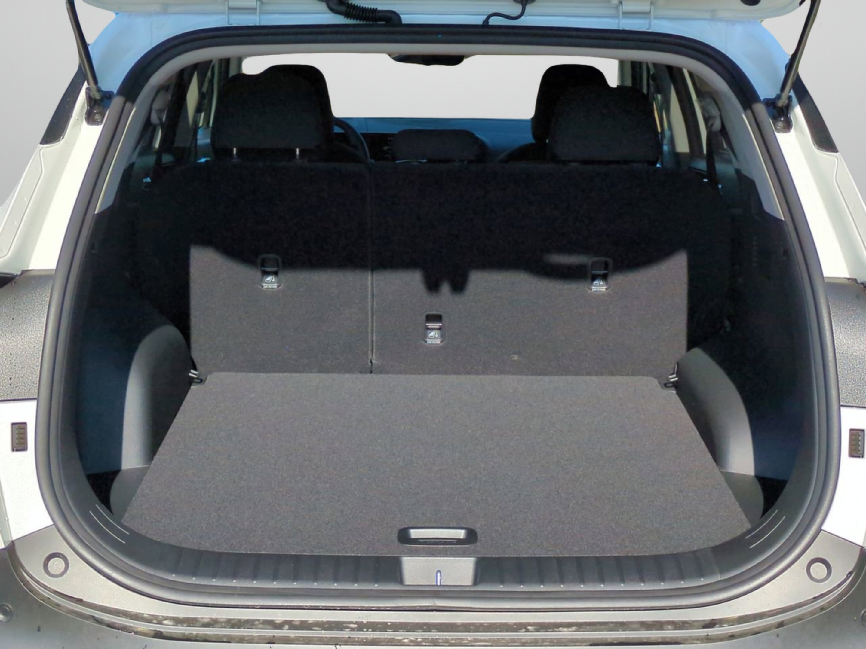 New 2026 Snow White Pearl Kia S image 14