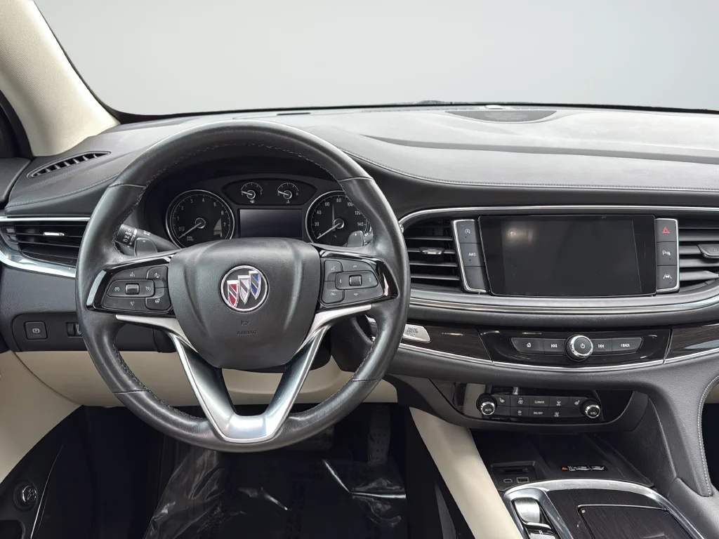 Used 2023 White Buick Essence image 10