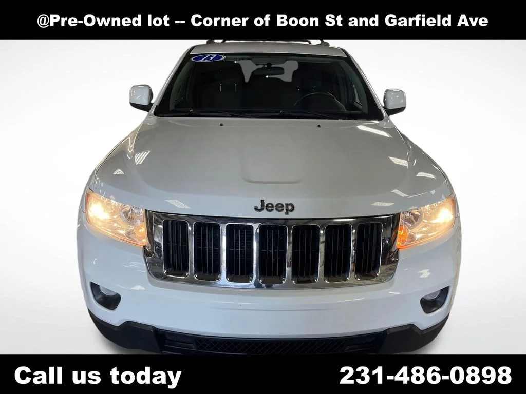 Used 2013 White Jeep Laredo image 8
